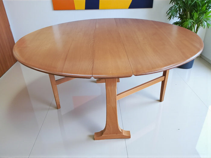 SOLD **** Ercol Gate Leg Dining Table 960   ***  SOLD