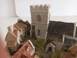 David Winter Cottage Cotswold Village Cottage  + Box + COA Vintage English Village Collection 1982