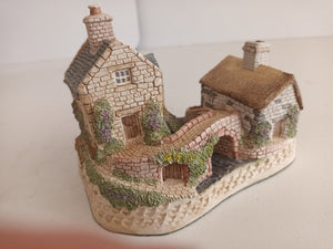 David Winter Cottage Only A Span Apart 1991 + Box + COA Vintage The Irish Collection