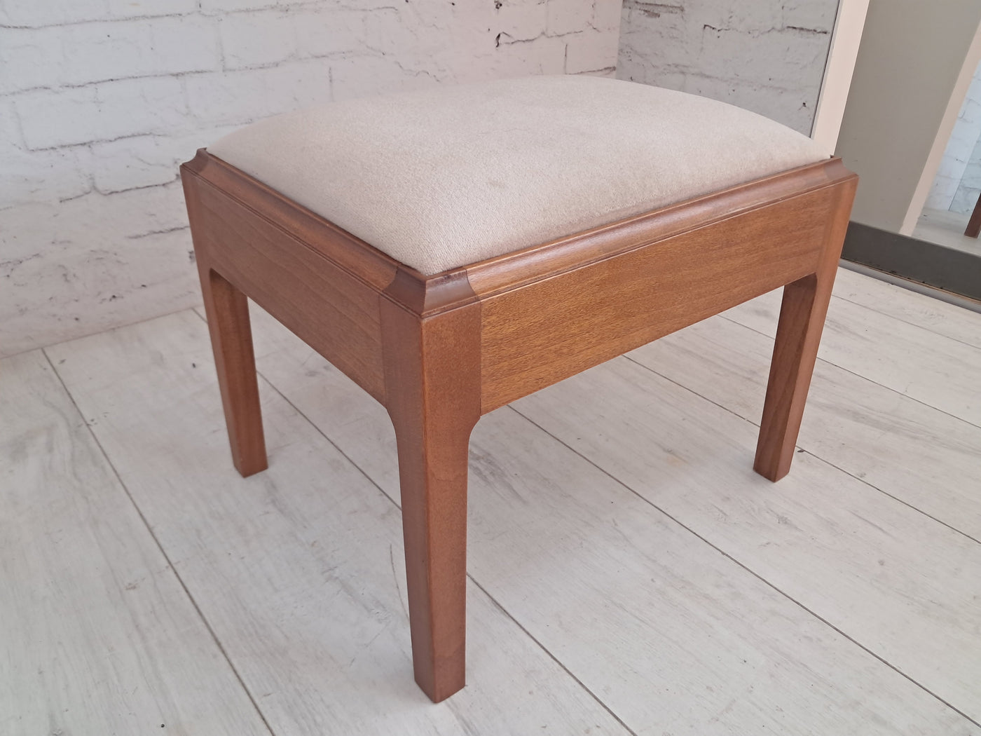 Stagg Stool Vintage Stag Foot Stool Beige Velour Teak Wood 1995 – RetroNovia