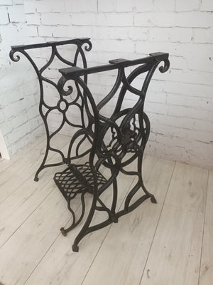 Antique Vintage Cast Iron Sewing Machine Base Black Iron Ornate Quality Patio Bistro Table Legs