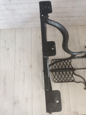 Antique Vintage Cast Iron Sewing Machine Base Black Iron Ornate Quality Patio Bistro Table Legs