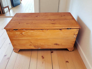Victorian Pine Trunk Antique Chest Solid Pine LARGE Coffee Table Storage Box