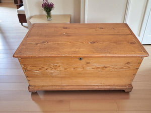 Victorian Pine Trunk Antique Chest Solid Pine LARGE Coffee Table Storage Box