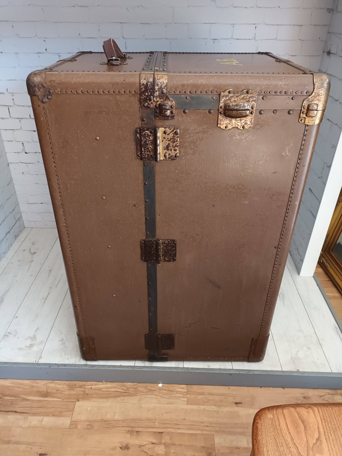 Antique Steamer Travel Wardrobe Trunk Chest Suitcase Armoire